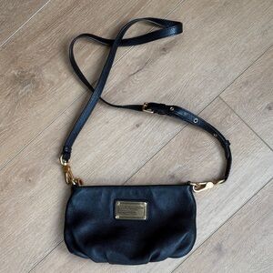 Marc Jacobs Black Leather Crossbody Bag, EXCELLENT Condition.